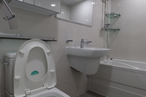 맞춤형 화이트&그레이 톤 인테리어로 새롭게 태어난 대원아파트