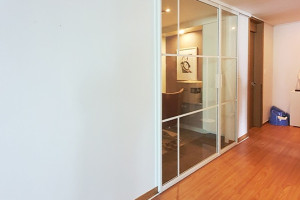 화이트프레임 슬라이딩도어, 리버젠 아파트의 세련된 중문인테리어 혁신