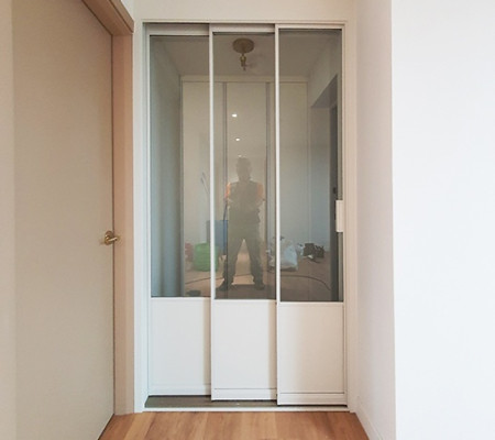 하남시 아파트, 초슬림 3연동 중문 인테리어로 모던함을 더하다: 시공 후기