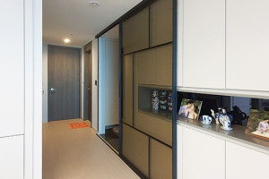 성남 산성역포레스티아 아파트: 모던한 슬라이딩도어로 완성한 중문 인테리어