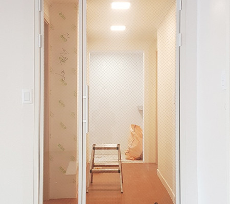 슬림비양개로 공간 혁신! 종로구 구기동 동진빌라 중문 인테리어 완벽 가이드