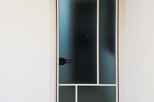 수지구 고기동에서의 중문 혁신: 양방향 스윙도어로 최적의 공간 활용!