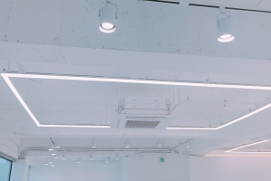 동탄 교회를 빛내는 인테리어: 밝고 아늑한 공간의 혁신적 디자인